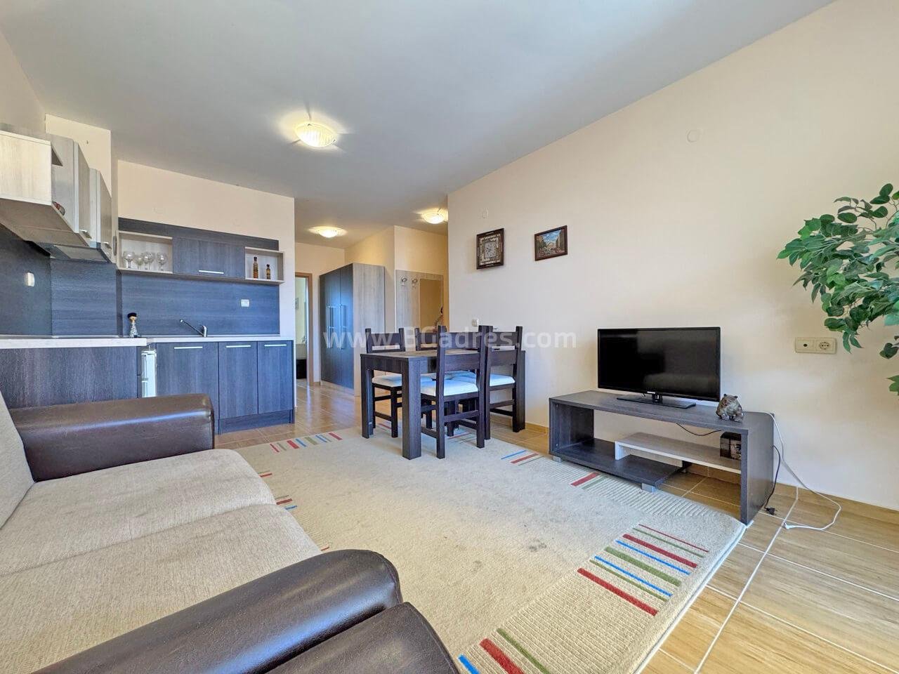 Apartment in the Sky Dreams complex І №4204