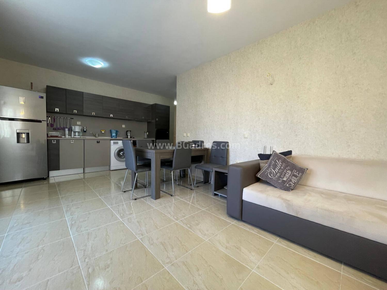 Large apartment in the complex Sky Dreams I №2686