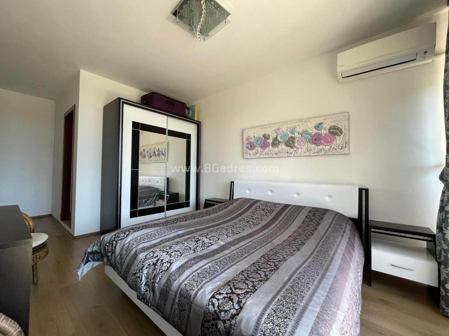 Große Zwei-Zimmer-Wohnung in Sunny View South I №2519