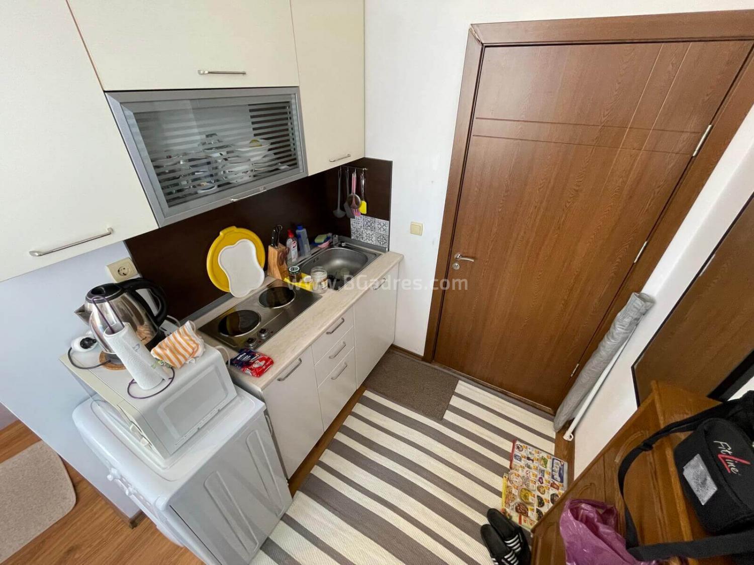 Евтин двустаен апартамент с ниска такса поддръжка I №2647