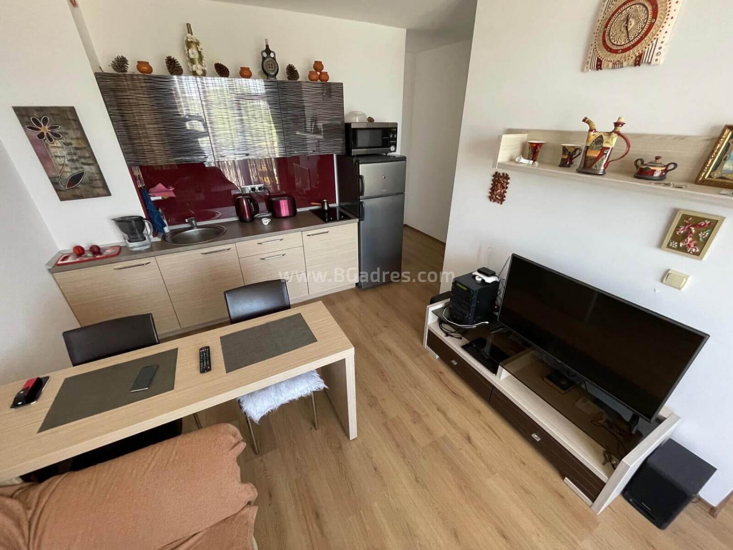 Große Zwei-Zimmer-Wohnung in Sunny View South I №2519