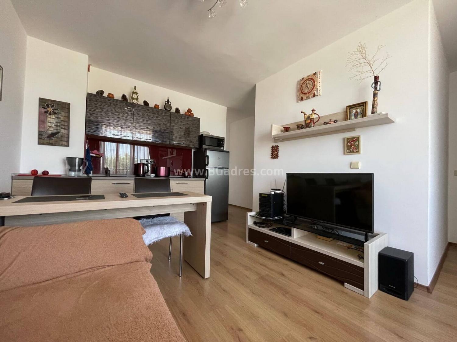 Große Zwei-Zimmer-Wohnung in Sunny View South I №2519