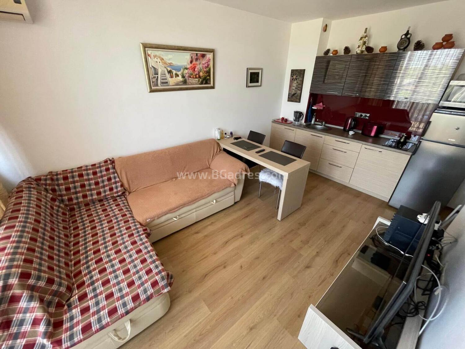 Große Zwei-Zimmer-Wohnung in Sunny View South I №2519