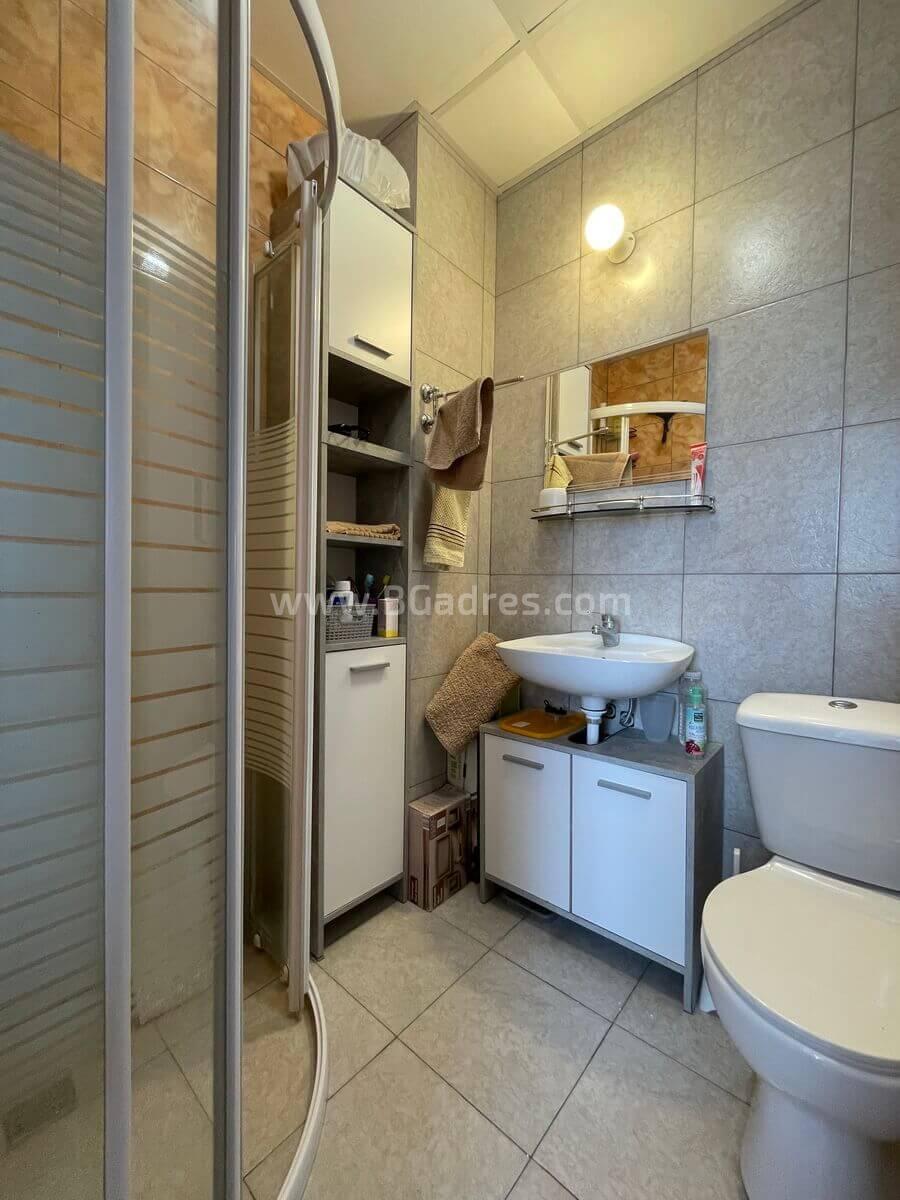 Евтин двустаен апартамент с ниска такса поддръжка I №2647