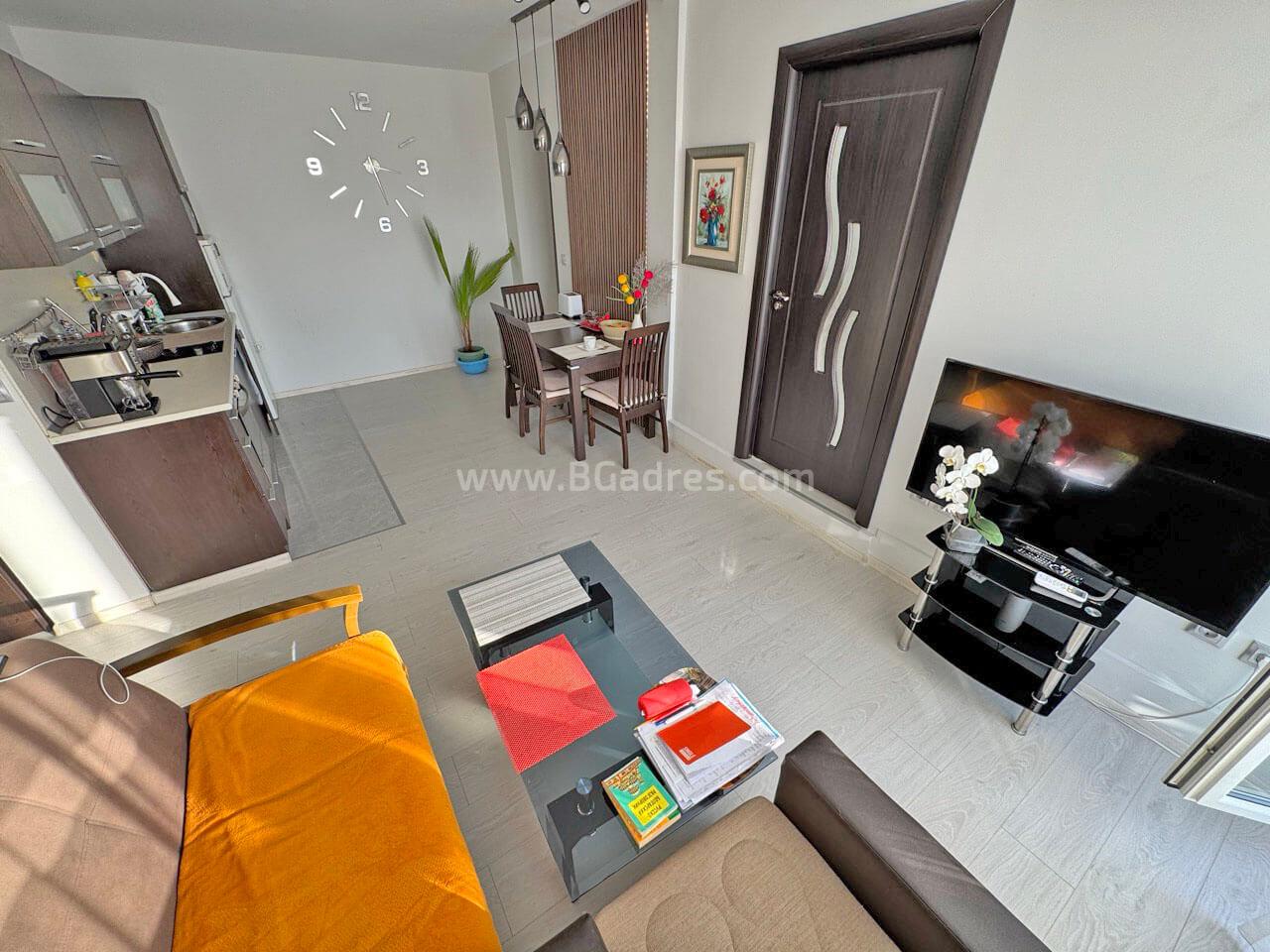 Große Wohnung in der Anlage Stella Polaris І №4151