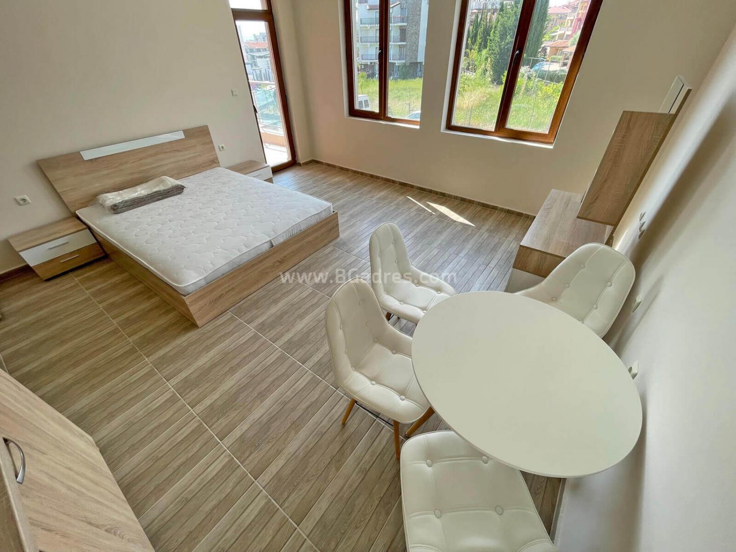 Голямо студио в Свети Влас І №2982