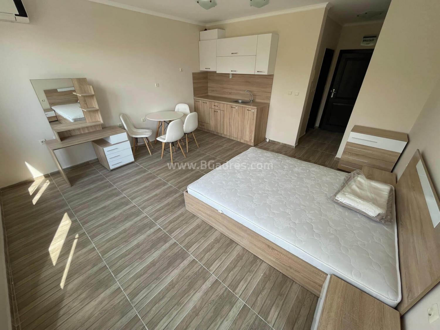 Голямо студио в Свети Влас І №2982