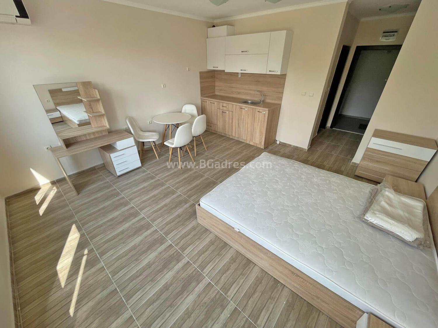 Голямо студио в Свети Влас І №2982