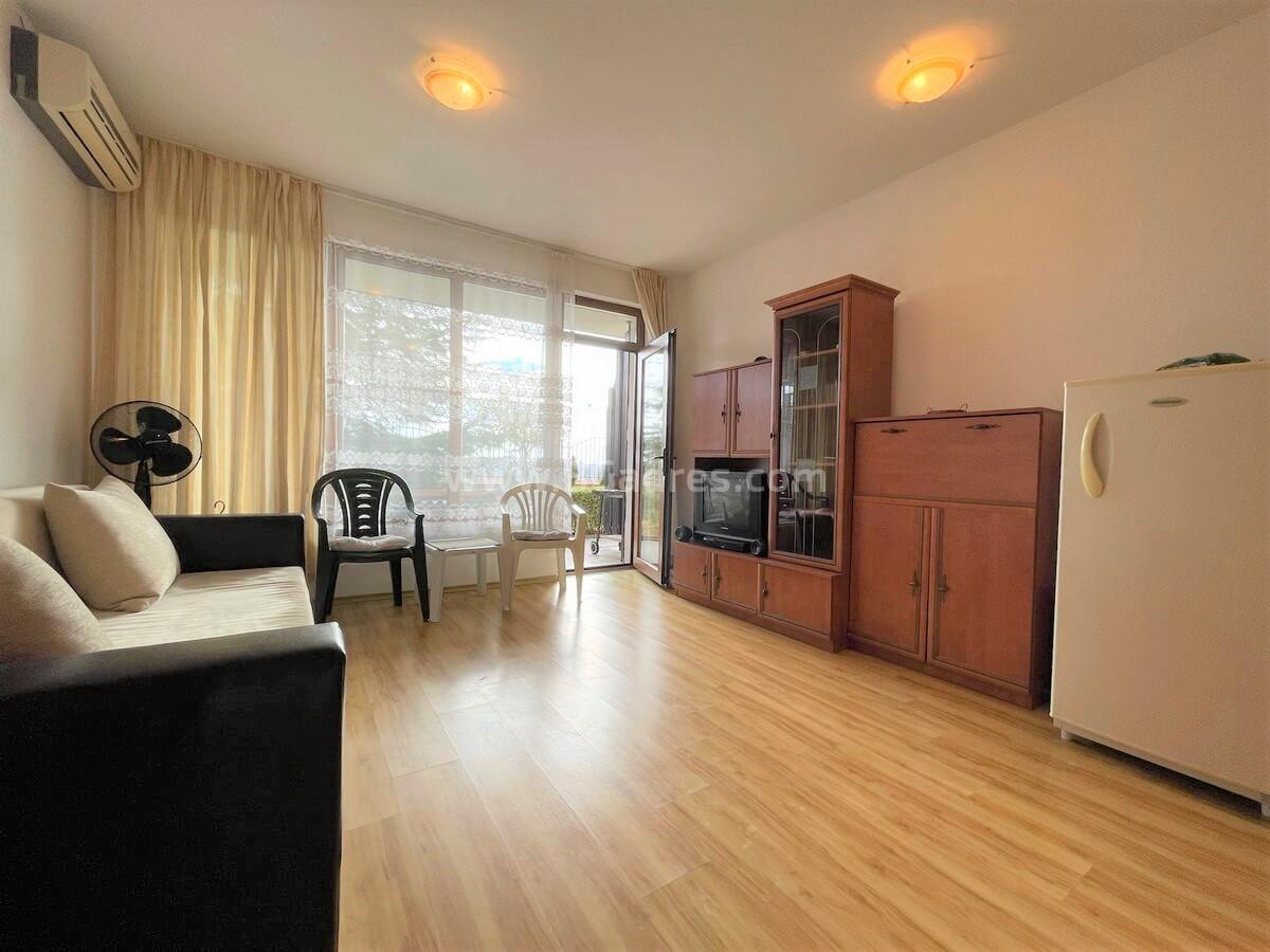 Studio mit Hof in Kosharitsa | № 2203