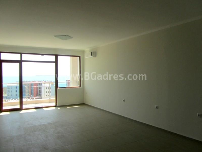 Kaufen Sie eine Wohnung auf Raten in St Vlas ohne Preiserhöhung