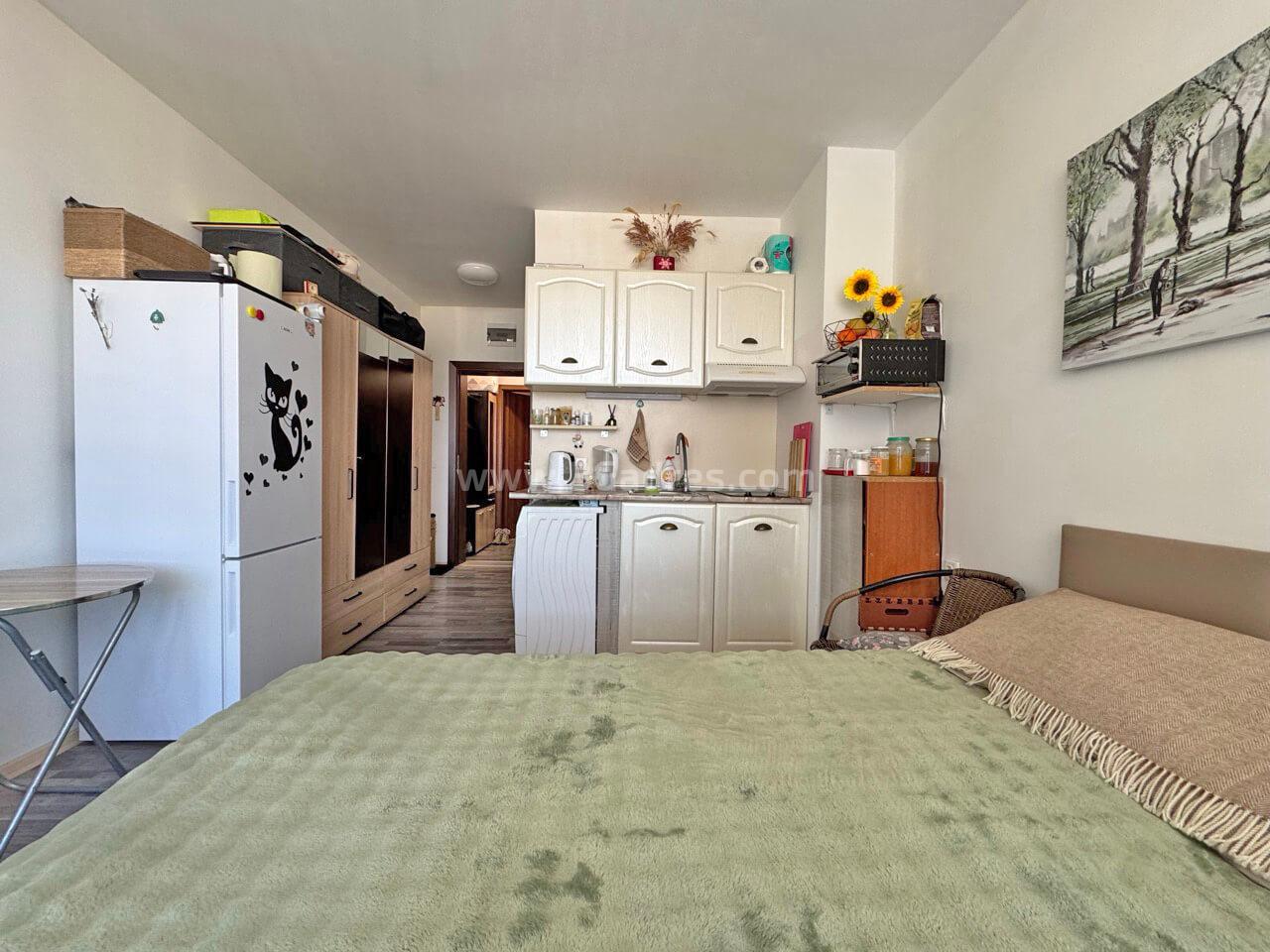 Студия без таксы в центре Солнечного Берега І №4575