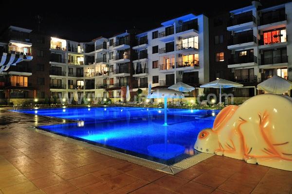 Трехкомнатная квартира в комплексе Аполлон 8 І №3369