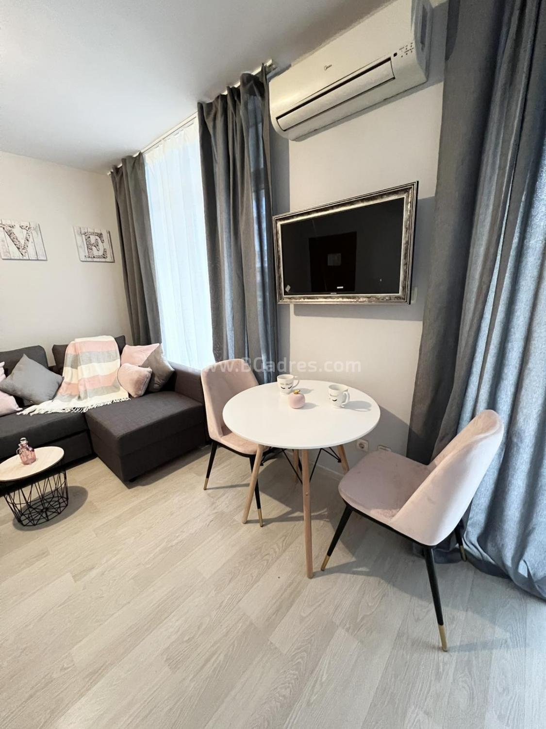 Реновирано студио в Доун Парк | №2344