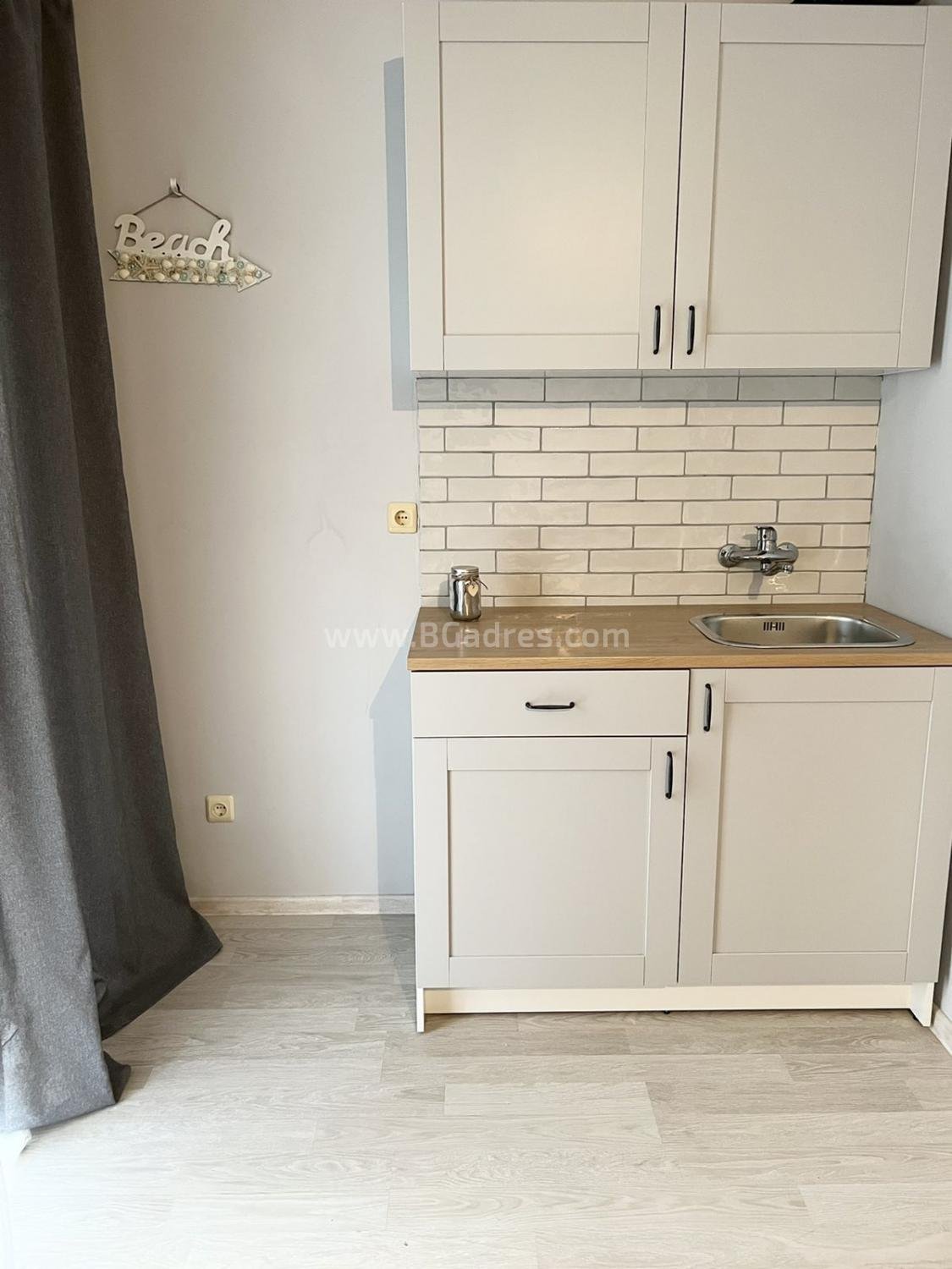 Реновирано студио в Доун Парк | №2344