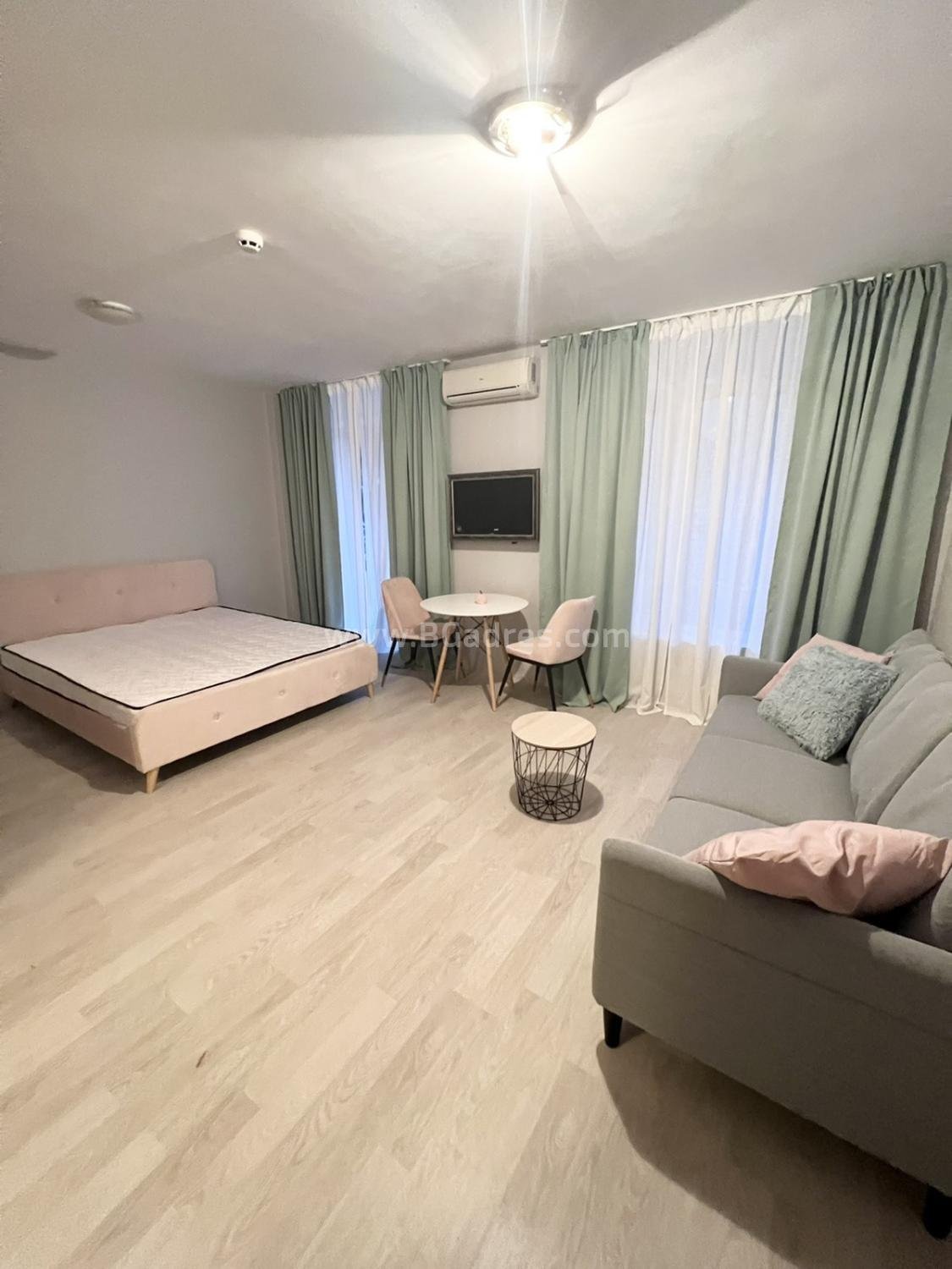 Голямо студио с нови мебели | №2345