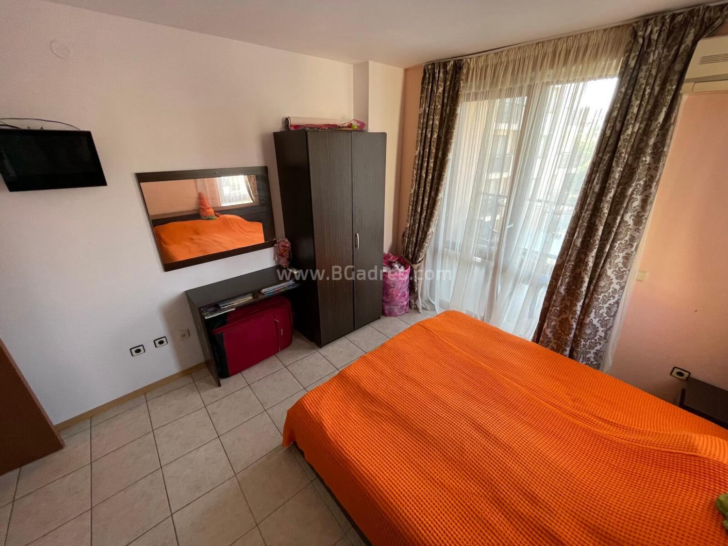 Просторен апартамент с 2 спални до морето | №2391