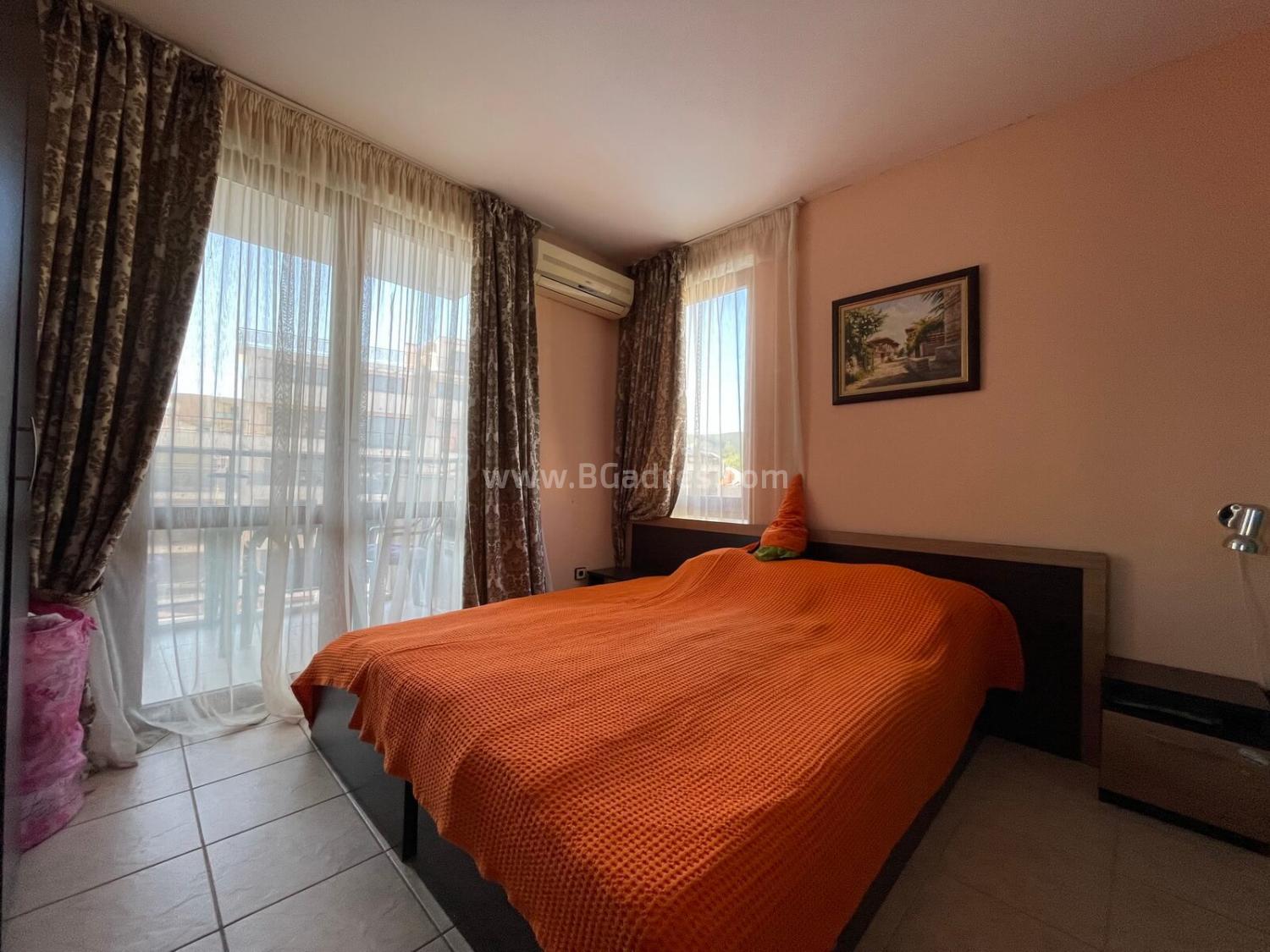 Просторен апартамент с 2 спални до морето | №2391