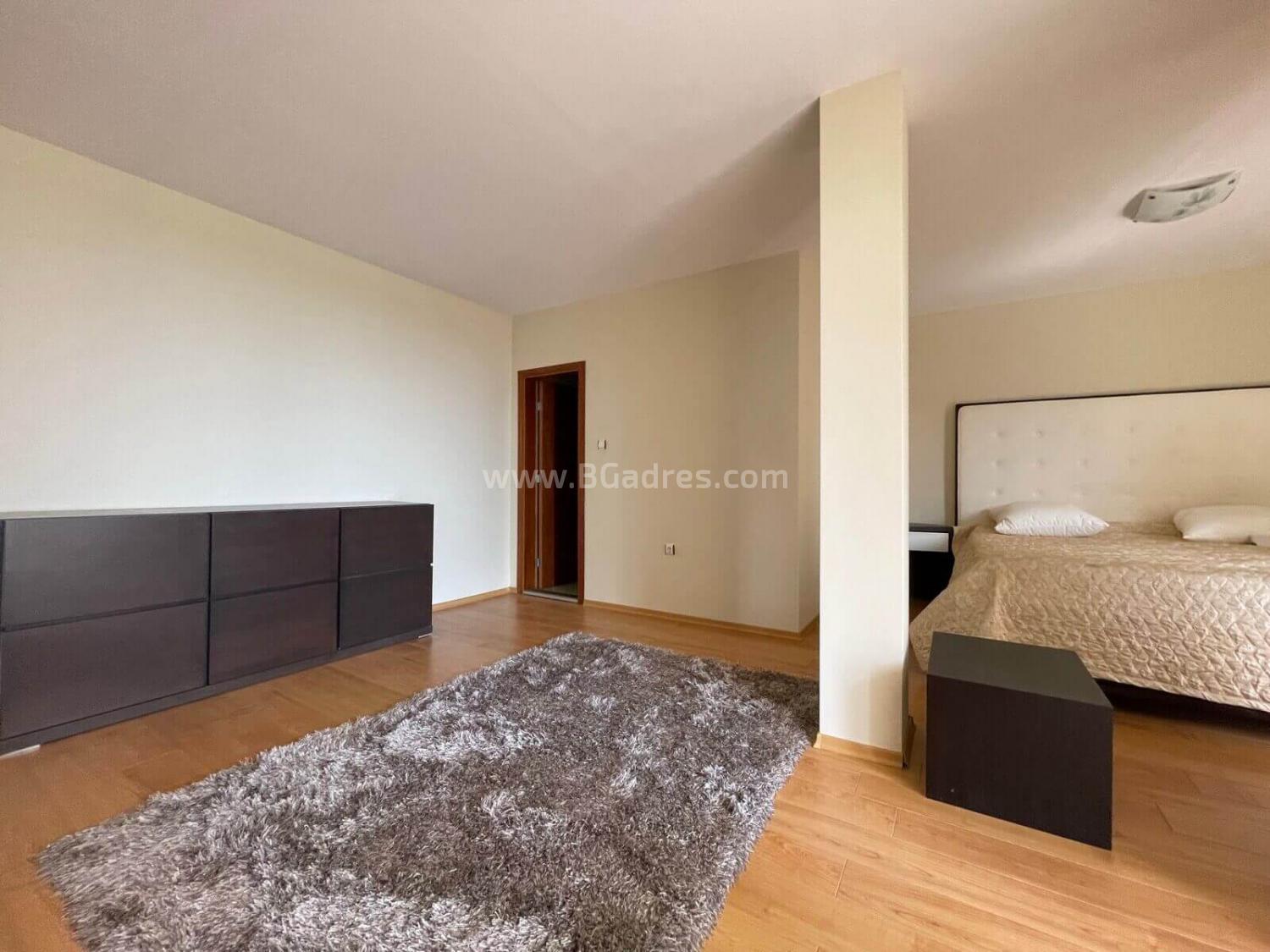 Geräumiges Apartment mit Meerblick in Sveti Vlas І №2946