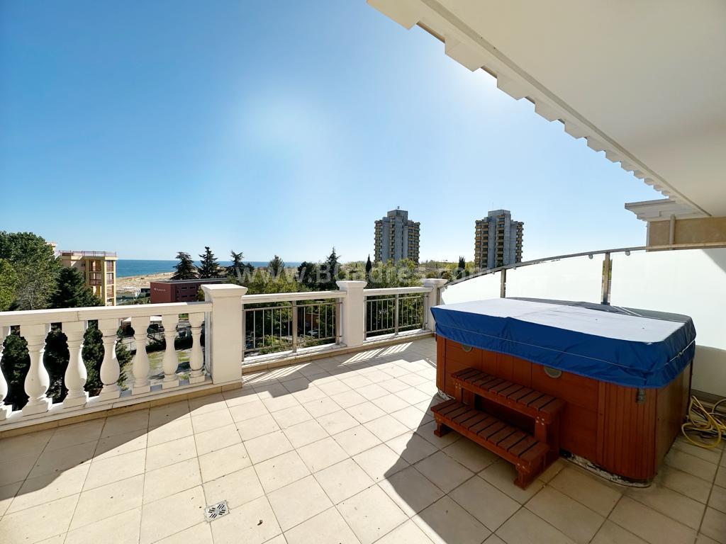 Квартира в комплексе Вилла Рома І №3443