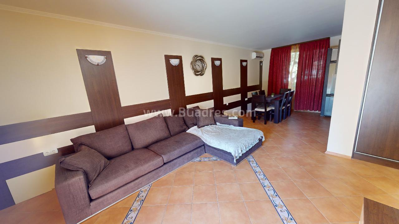 Къща в комплекс в Елените І №3144