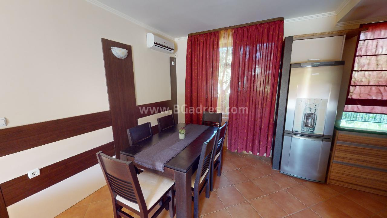 Къща в комплекс в Елените І №3144