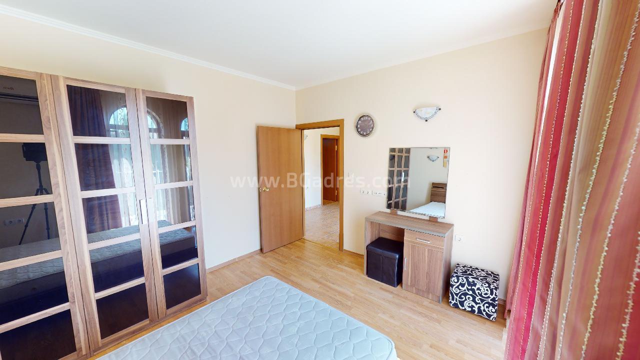 Къща в комплекс в Елените І №3144