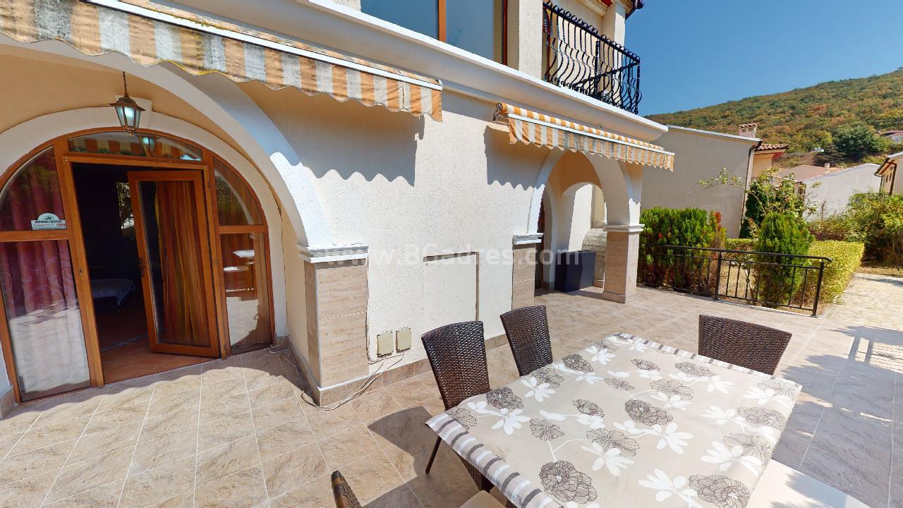 Къща в комплекс в Елените І №3144