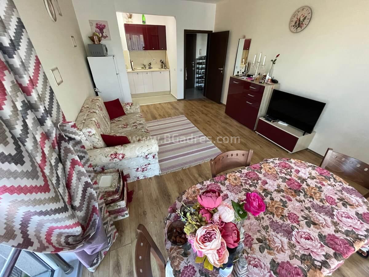 Двустаен апартамент с хубаво обзавеждане | № 2219