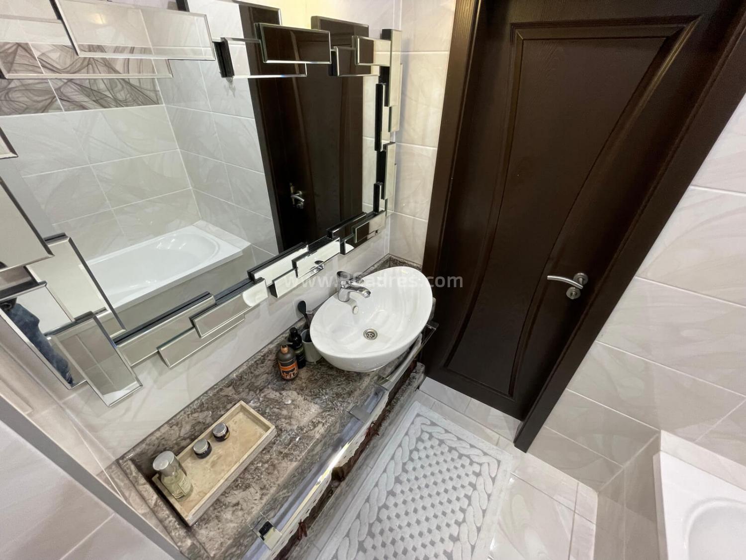 Große Wohnung mit Meerblick І №2975