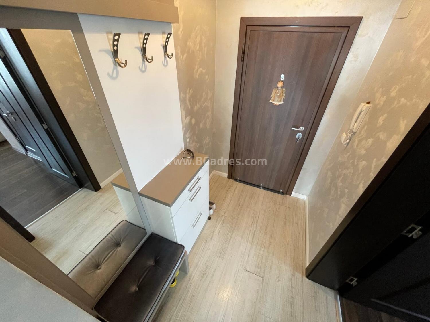 Große Wohnung mit Meerblick І №2975