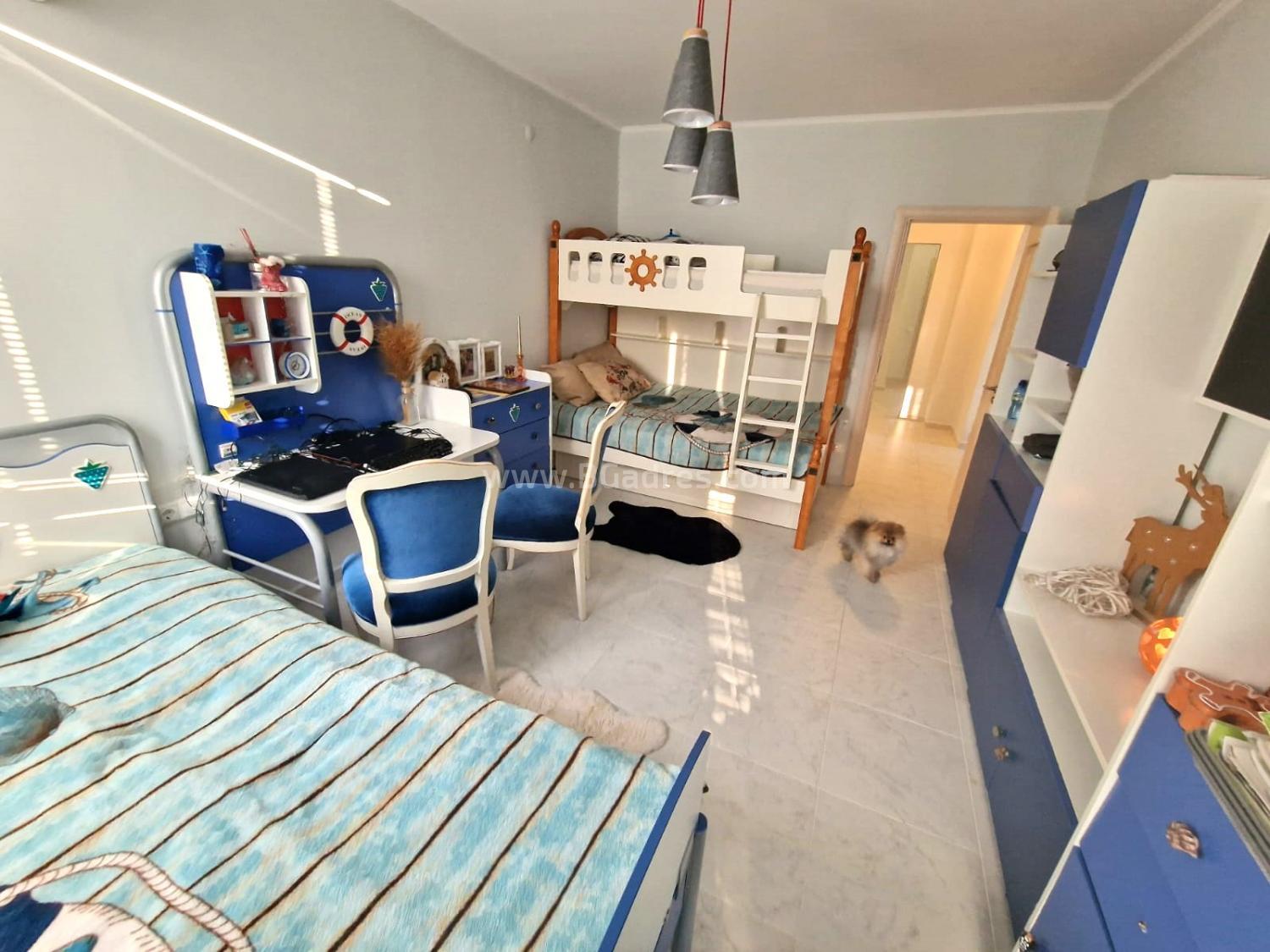 Apartment mit 3 Schlafzimmern in Nessebar І №3425