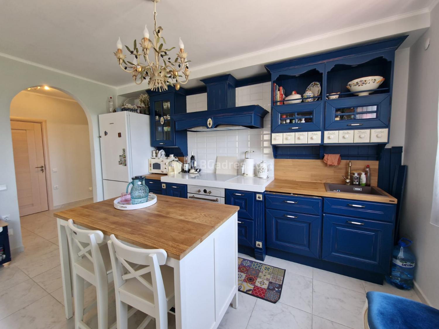 Apartment mit 3 Schlafzimmern in Nessebar І №3425
