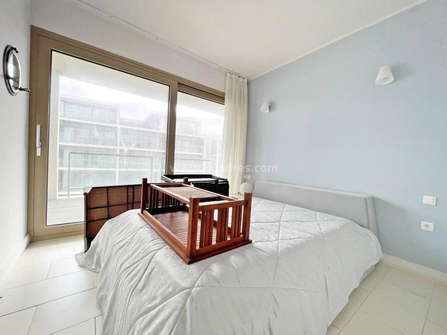 Geräumiges Apartment mit direktem Meerblick І №2867