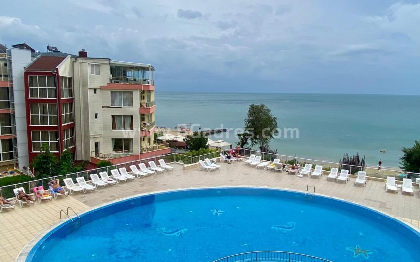 Apartment with direct sea view І №3831