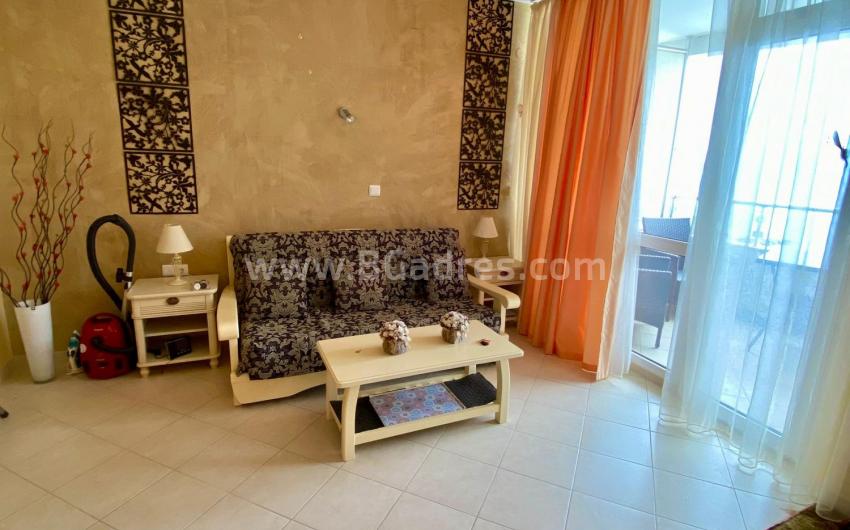 Apartment with direct sea view І №3831