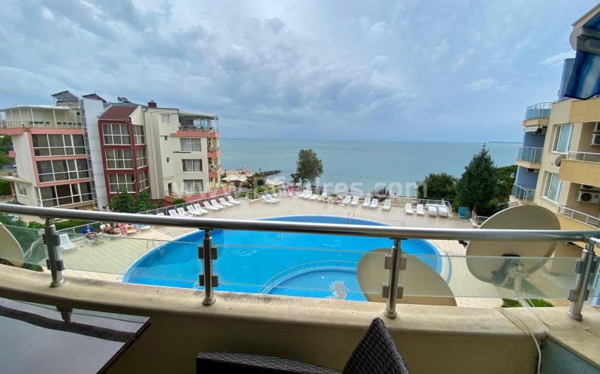 Apartment with direct sea view І №3831