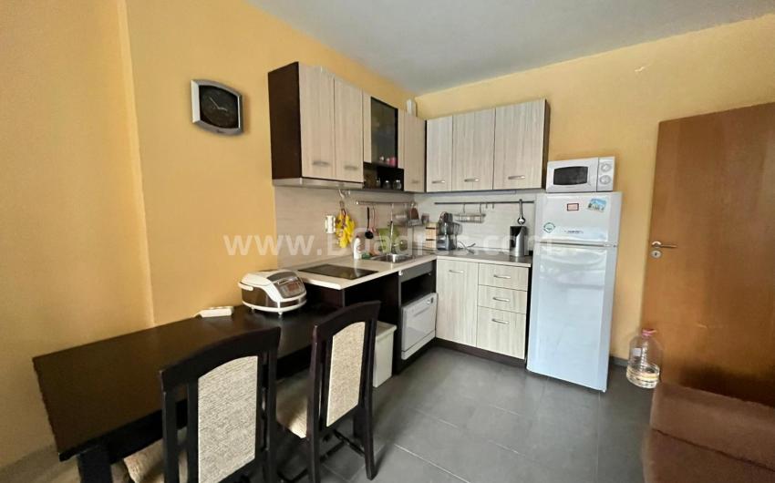 Two bedroom apartment with low maintenance fee І №2769