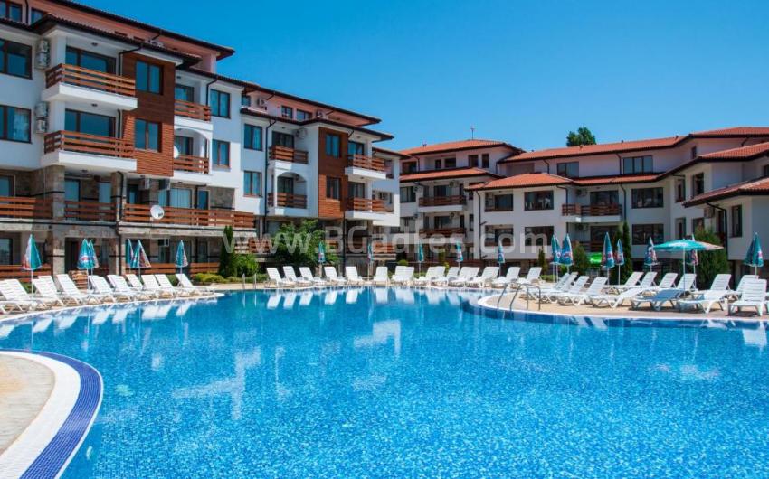 Studio in the Gardenia Hills complex І №4742