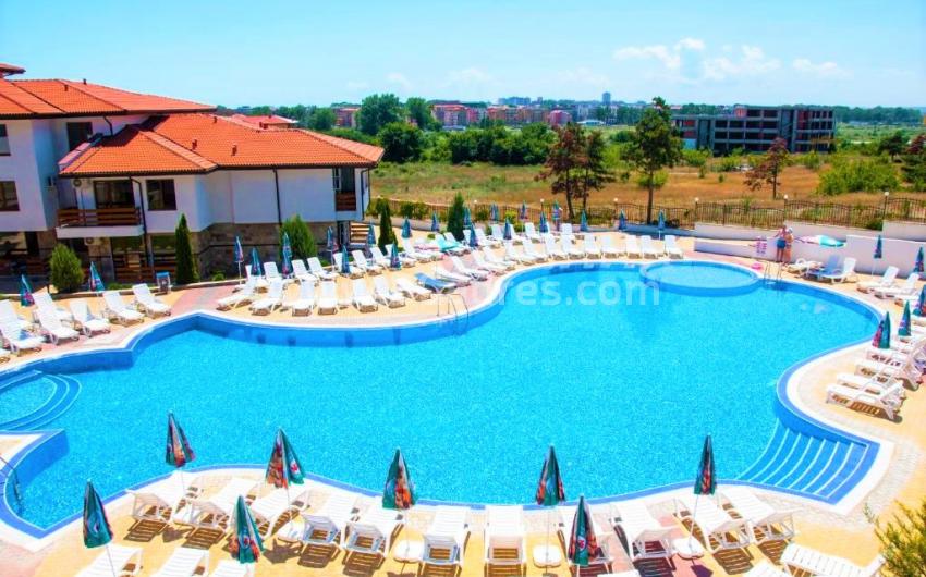 Studio in the Gardenia Hills complex І №4742