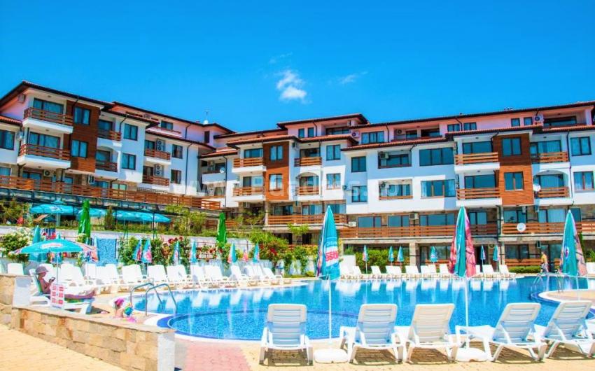 Studio in the Gardenia Hills complex І №4742