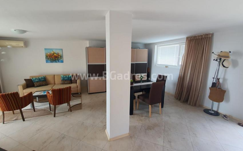 Sea view apartment in Sveti Vlas І №3871