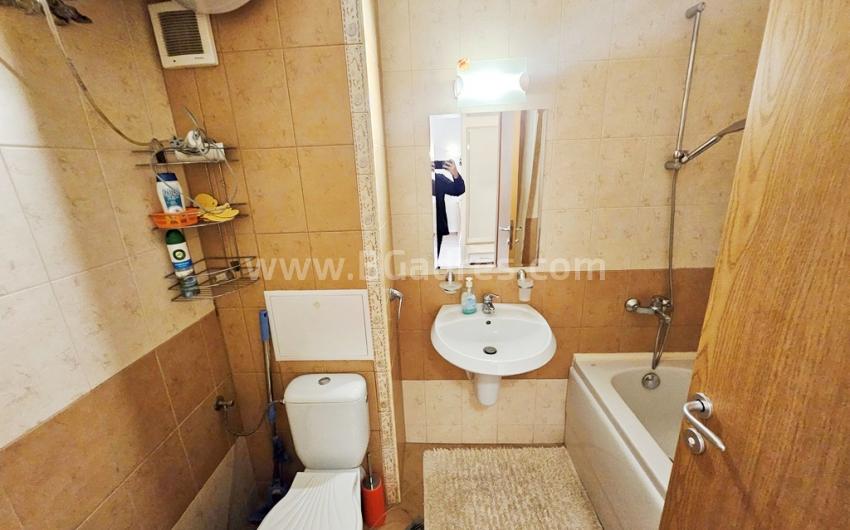 Недорогая квартира в комплексе Роял Сан І №4473