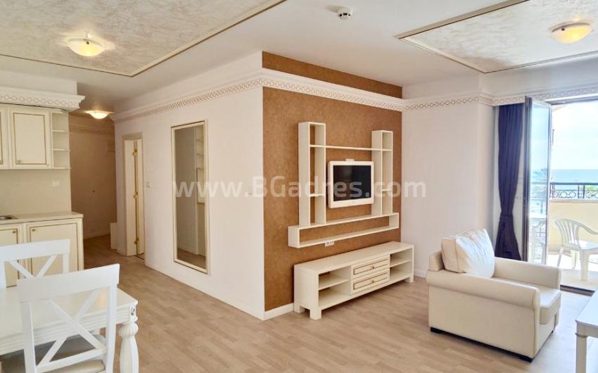Penthouse with sea views in Nessebar