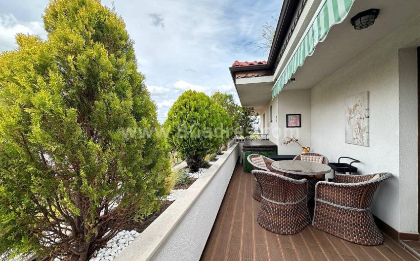 Большая квартира в комплексе Эстебан І №4462