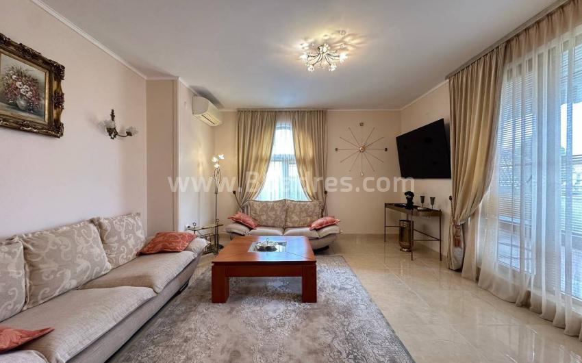 Большая квартира в комплексе Эстебан І №4462