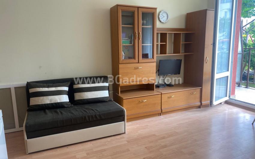 One-bedroom apartment for permanent residence in Sveti Vlas