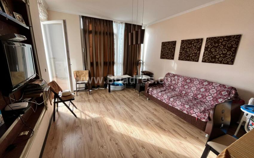 Apartment with furniture in the complex Apolo