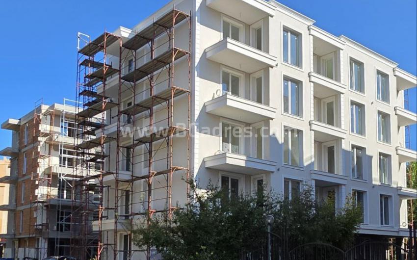 Студия без таксы за обслуживание на Солнечном Берегу І №4431