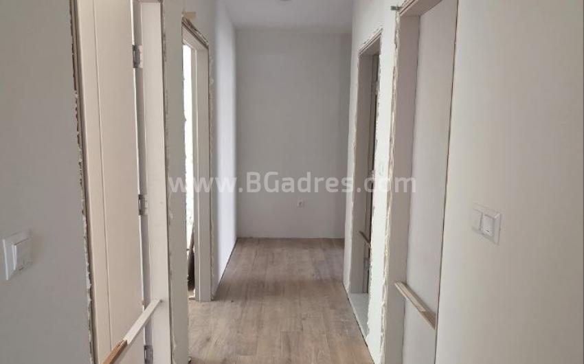 Dreizimmerwohnung mit Parkplatz am Meer І №4467