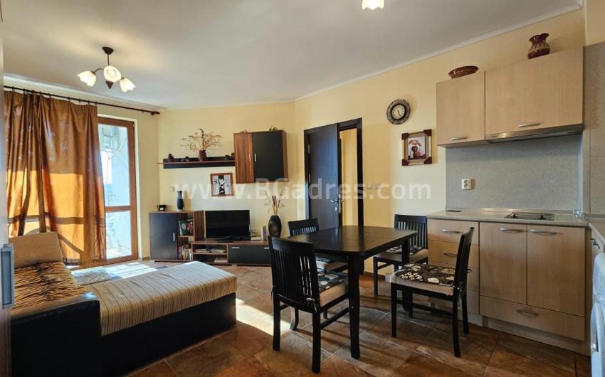 Тристаен апартамент в комплекса Аполон І №4379